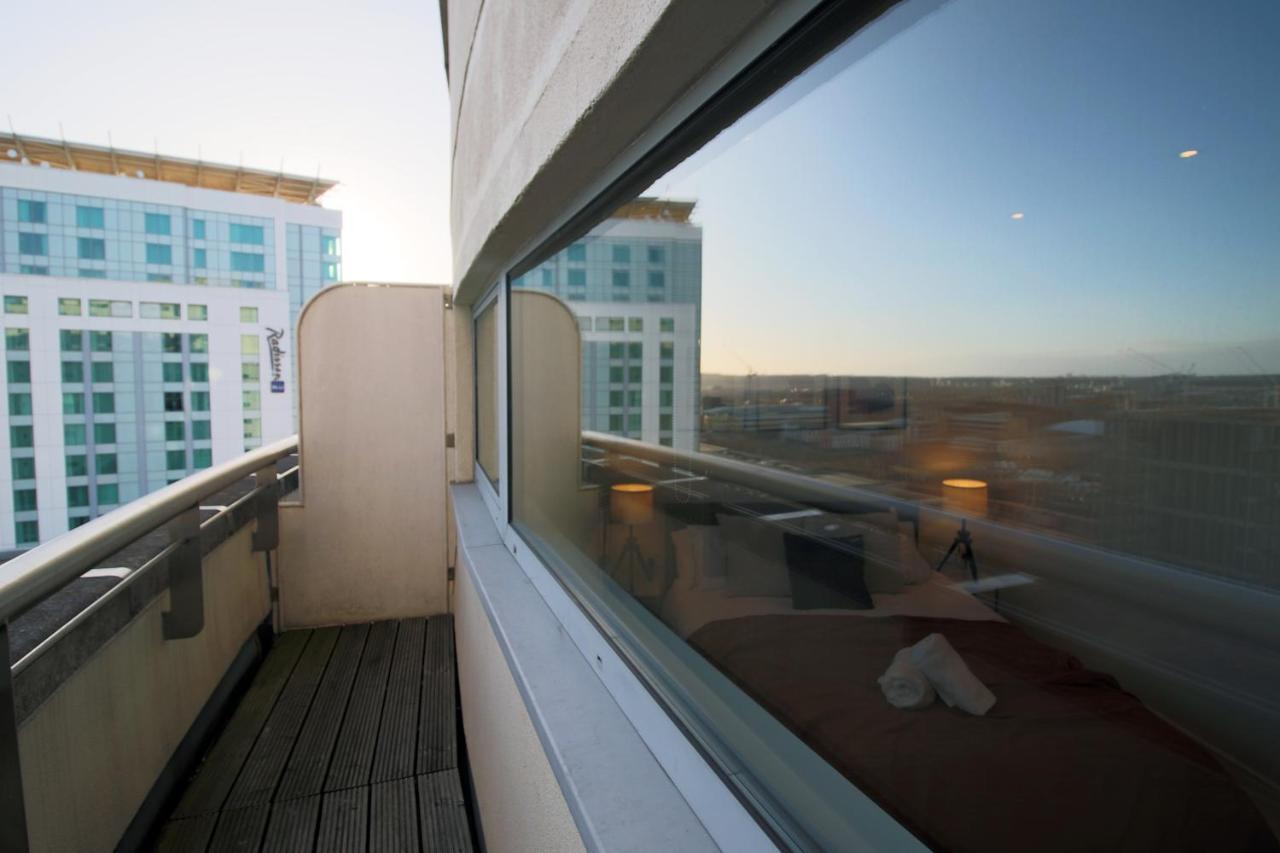 The Skyline - Luxury City Centre Flat With Designated Parking Cardiff Dış mekan fotoğraf