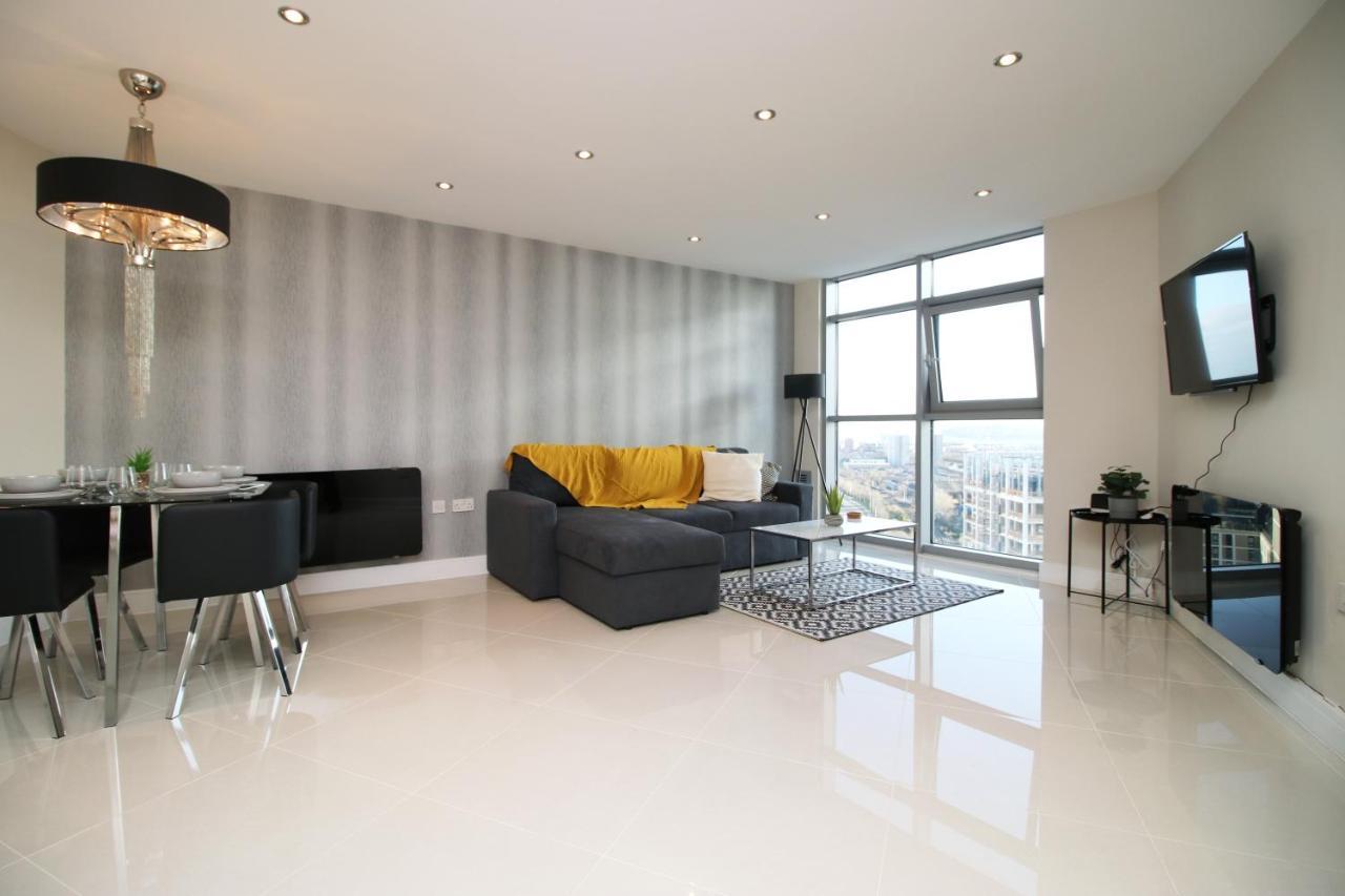 The Skyline - Luxury City Centre Flat With Designated Parking Cardiff Dış mekan fotoğraf