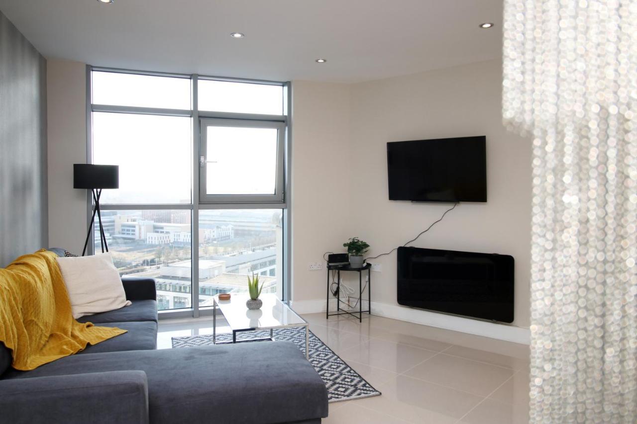 The Skyline - Luxury City Centre Flat With Designated Parking Cardiff Dış mekan fotoğraf