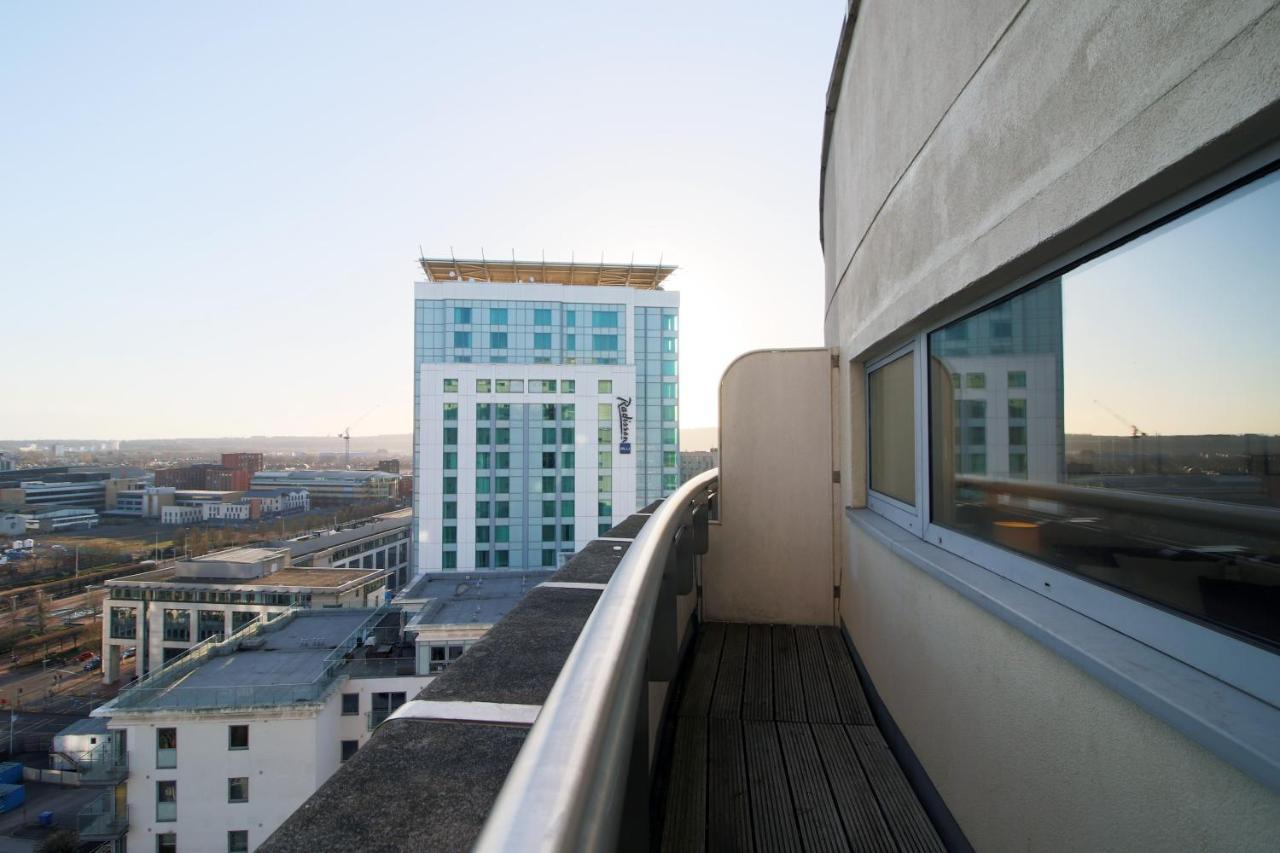 The Skyline - Luxury City Centre Flat With Designated Parking Cardiff Dış mekan fotoğraf