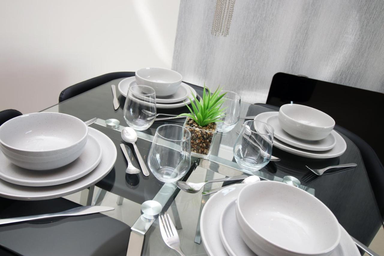 The Skyline - Luxury City Centre Flat With Designated Parking Cardiff Dış mekan fotoğraf