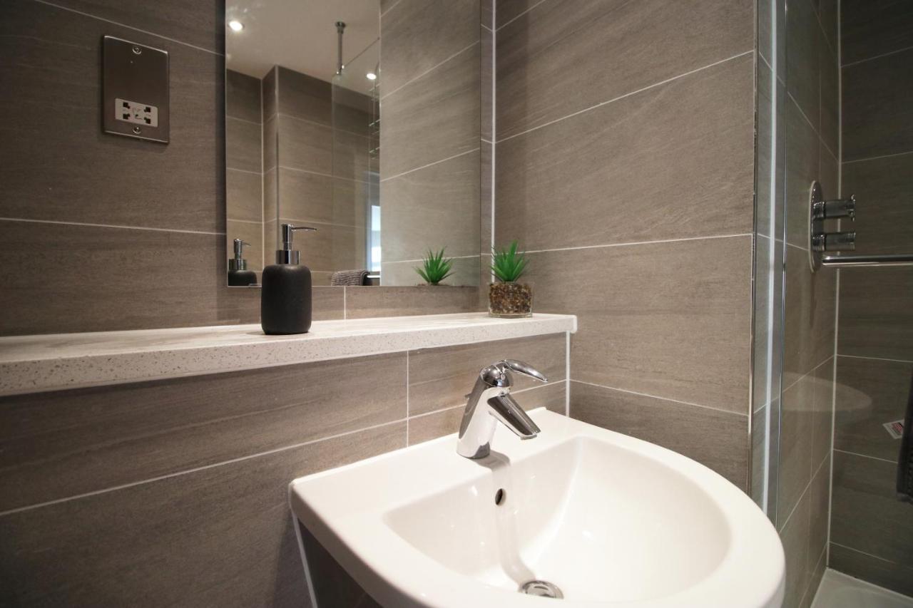 The Skyline - Luxury City Centre Flat With Designated Parking Cardiff Dış mekan fotoğraf