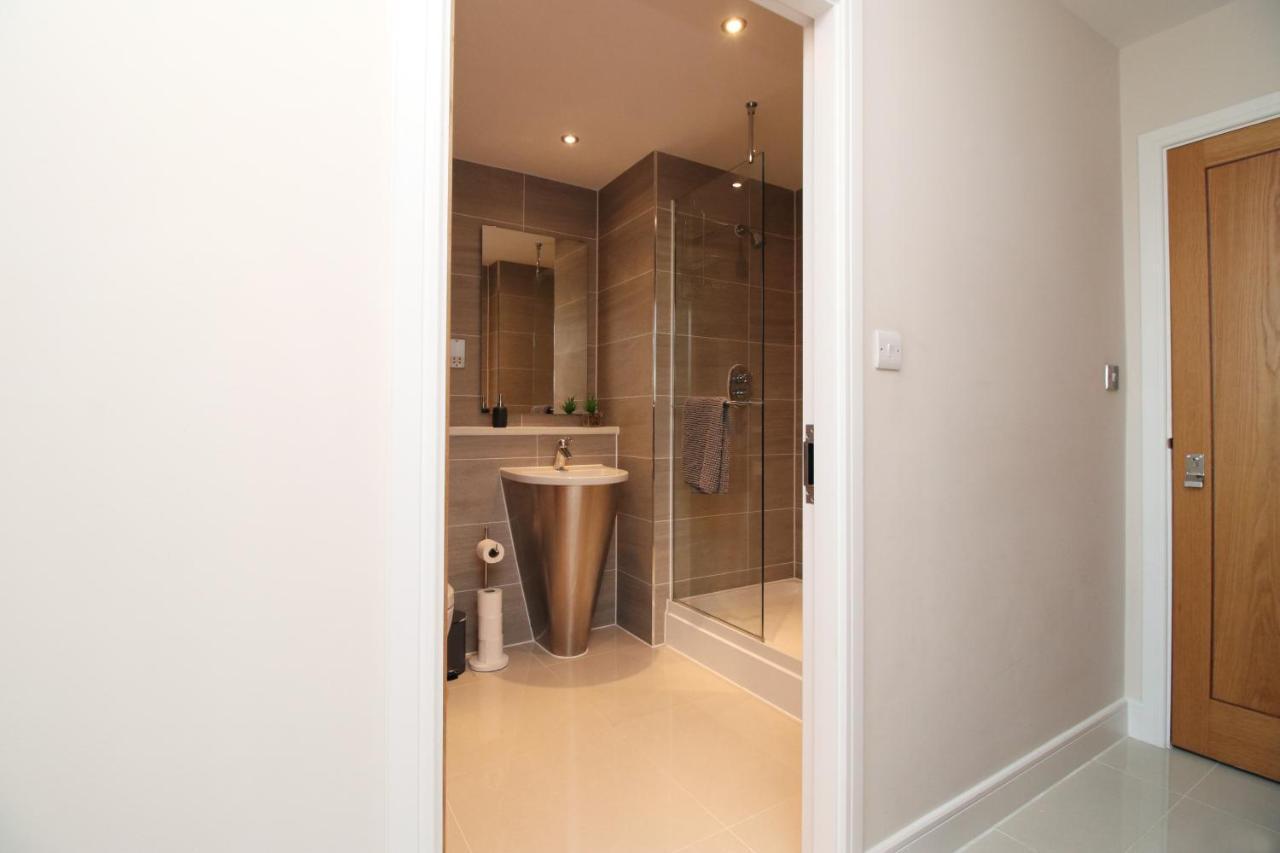 The Skyline - Luxury City Centre Flat With Designated Parking Cardiff Dış mekan fotoğraf